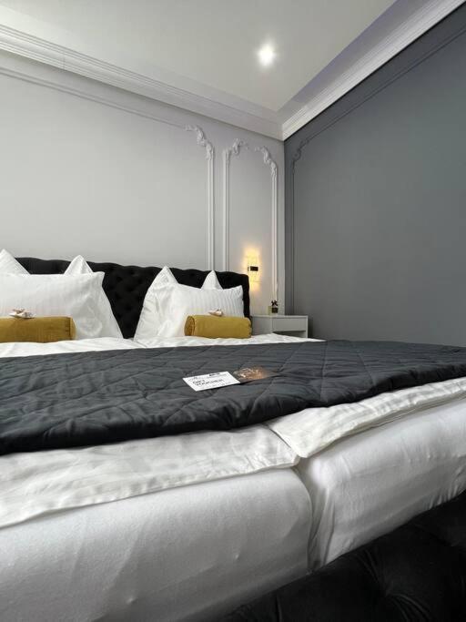 Traum Wohnung Mit Kingsize-Bett Graz Dış mekan fotoğraf